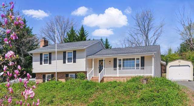 Photo of 21 Ridgemore Cir, Fredericksburg, VA 22405
