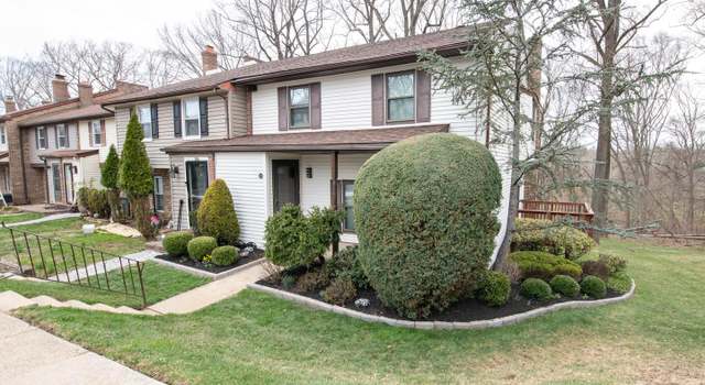Photo of 118 Woodbridge Ct S Unit S, Langhorne, PA 19053