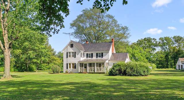 Photo of 1838 Muddy Gut Rd, Dunnsville, VA 22454
