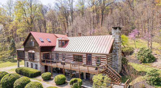 Photo of 1460 Pitcock Ln, Winchester, VA 22602