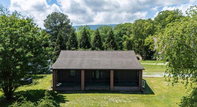Photo of 143 Woodland Ct, Luray, VA 22835