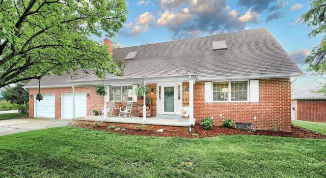 Photo of 165 Wappler Dr, Hanover, PA 17331