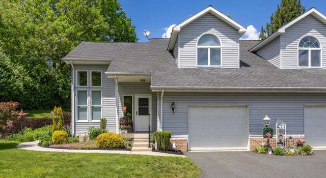 Photo of 237 Poplar St, Spring City, PA 19475