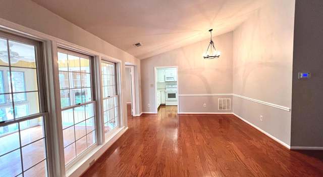 Photo of 5715 Brewer House Cir #301, North Bethesda, MD 20852