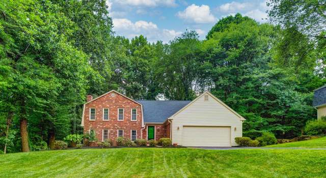 Property at 11393 Bantry Ter, Fairfax, VA 22030, 5 beds, 2.5 baths