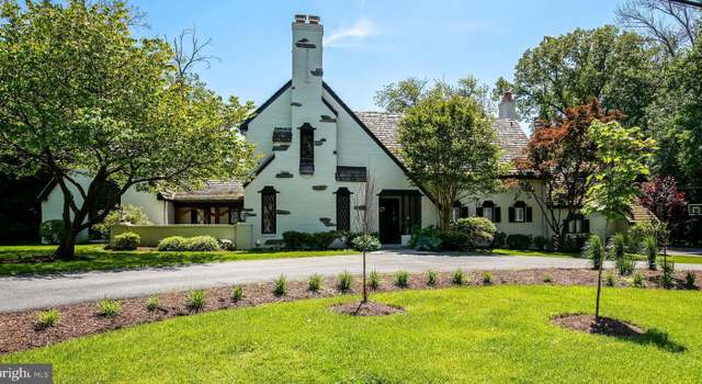 Photo of 9806 Meriden Rd, Potomac, MD 20854