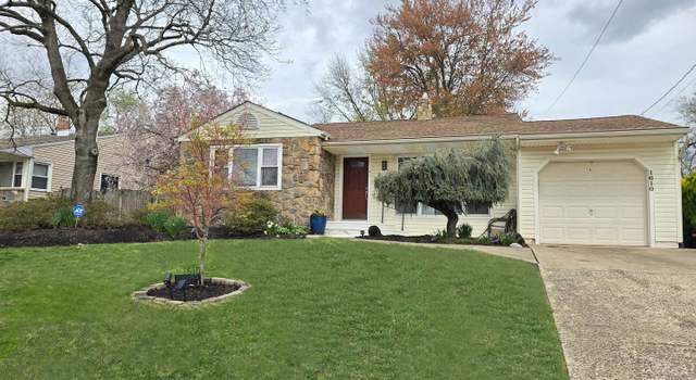 Photo of 1610 S Bowling Green Dr, Cherry Hill, NJ 08003