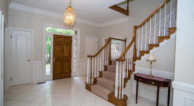 Photo of 8711 Birch Cliff Dr, Fairfax Station, VA 22039
