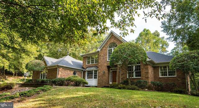 Photo of 8711 Birch Cliff Dr, Fairfax Station, VA 22039