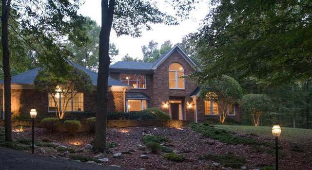 Photo of 8711 Birch Cliff Dr, Fairfax Station, VA 22039
