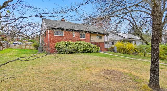 Photo of 7225 Western Ave NW, Washington, DC 20015