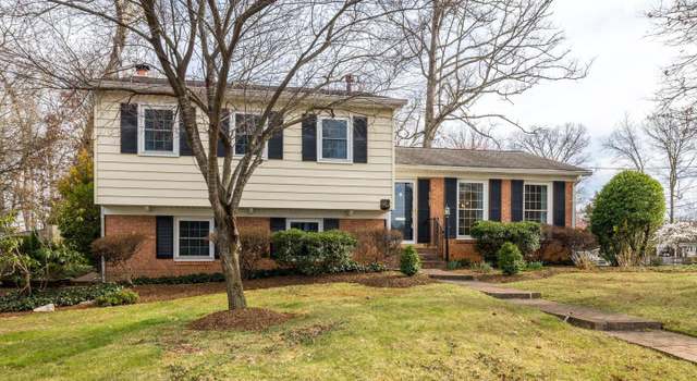 Photo of 9905 Colony Rd, Fairfax, VA 22030