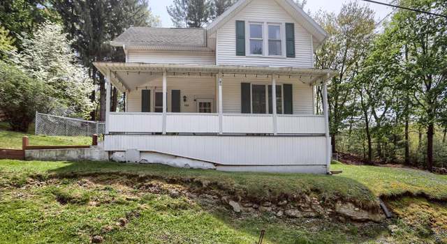 Photo of 700 South St, Lykens, PA 17048