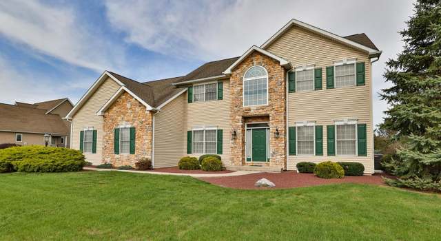 Photo of 5229 Wagon Wheel Dr, Schnecksville, PA 18078