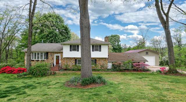 Photo of 295 N Brookwood Dr N, York, PA 17403