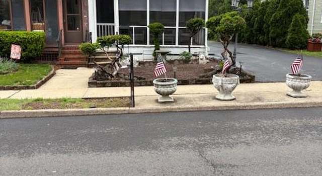 Photo of 33 E Union St, Bordentown, NJ 08505
