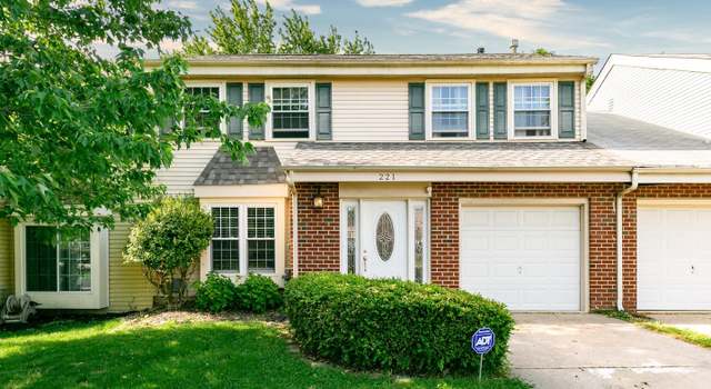 Photo of 221 Burnam Wood Dr, Mount Laurel, NJ 08054