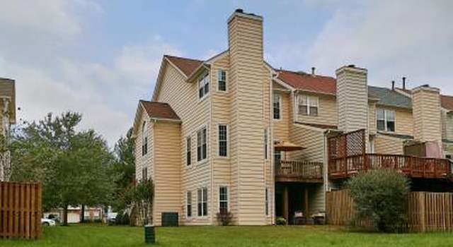 Photo of 46859 Graham Cove Sq, Sterling, VA 20165