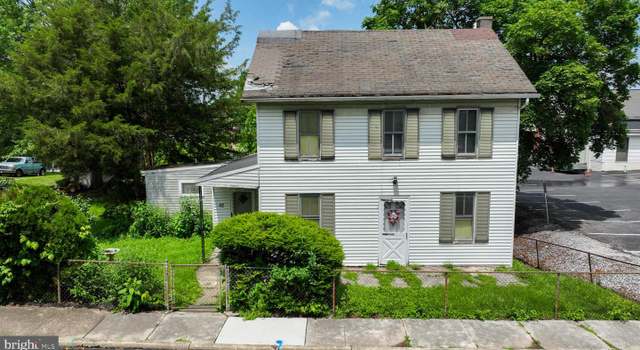 Photo of 42 S 2nd St, Mount Wolf, PA 17347