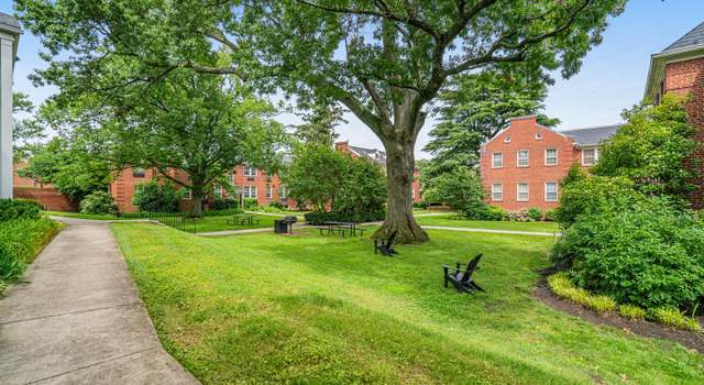 Photo of 715 S Washington St Unit A-13, Alexandria, VA 22314