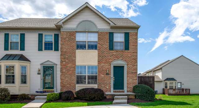 Photo of 610 Cobblestone Ln, Lancaster, PA 17601