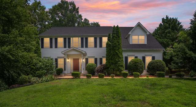 Photo of 5 Oak Crest Ct, Fredericksburg, VA 22405