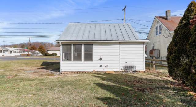 Photo of 203 S Elm St, Moorefield, WV 26836