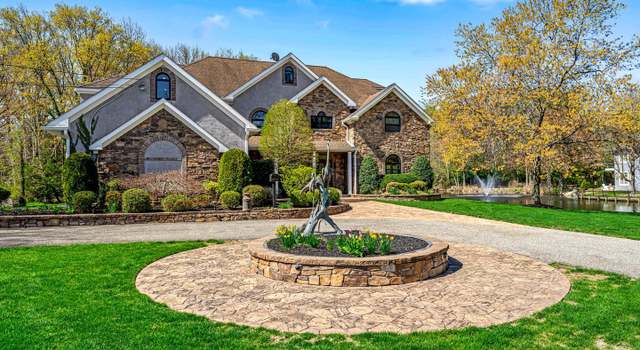 Photo of 512 N Stanwick Rd, Moorestown, NJ 08057