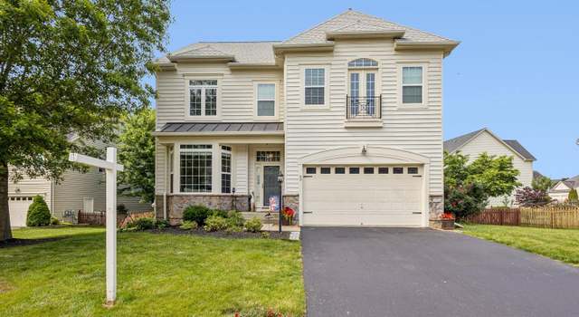 Photo of 40 Manorwood Dr, Fredericksburg, VA 22406