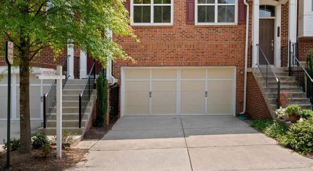 Photo of 2961 Chesham St, Fairfax, VA 22031