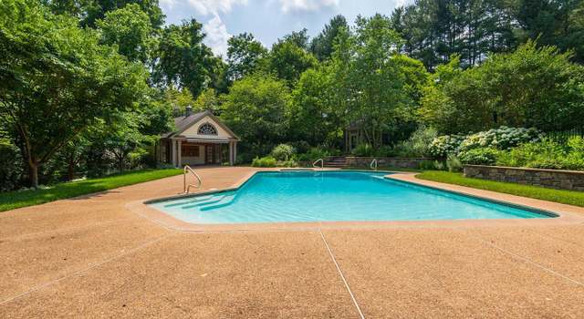 Photo of 6221 Twin Lakes Ct, Clifton, VA 20124