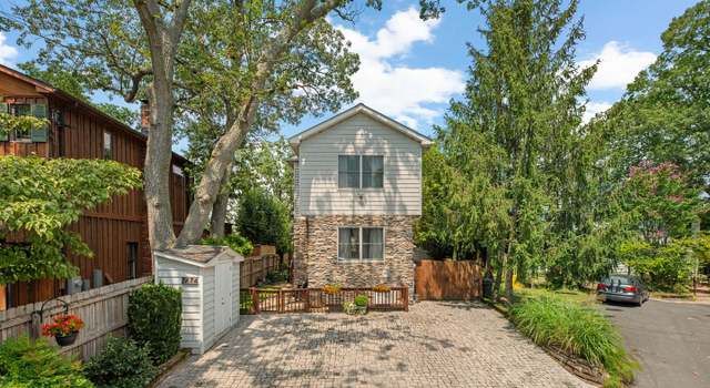 Property at 7674 Pine Knob Rd, Pasadena, MD 21122, 3 beds, 3.5 baths