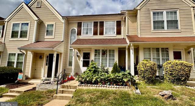 Photo of 8708 Village Green Ct, Alexandria, VA 22309