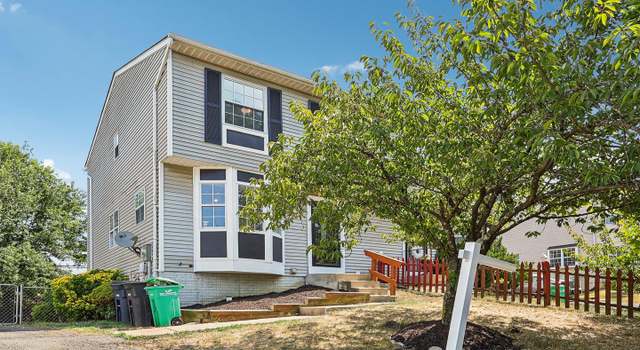 Photo of 807 Central Hills Ln, Hyattsville, MD 20785