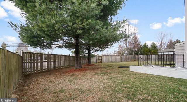 Photo of 13224 Maple Mountain Dr, Centreville, VA 20120