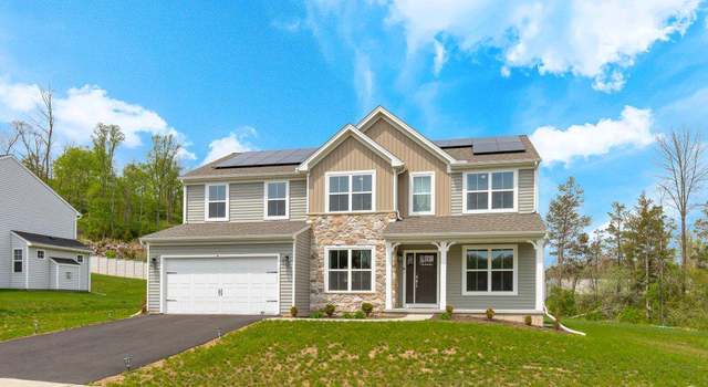 Photo of 17 Ladderback Ln, Reading, PA 19606