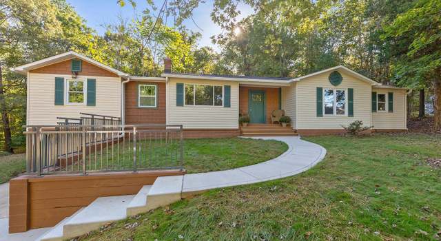Photo of 3935 Hunting Creek Rd, Huntingtown, MD 20639