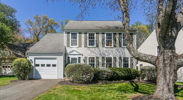Photo of 13 Burnt Woods Ct, Germantown, MD 20874