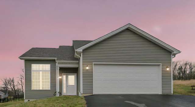 Photo of 10 Hillside Vista Dr, Pine Grove, PA 17963