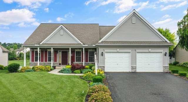 Photo of 33 Apple Blossom Ln, Womelsdorf, PA 19567
