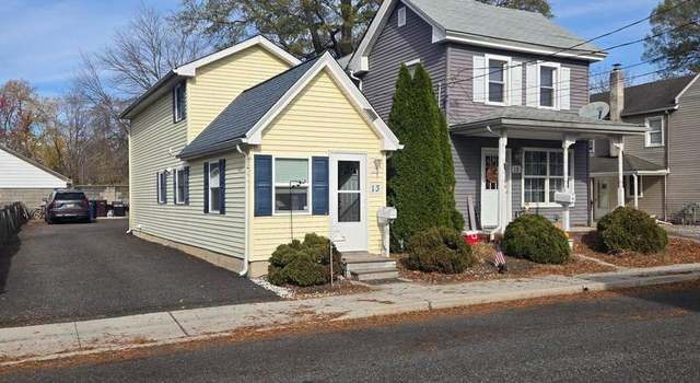 Photo of 13-15 E Millbrooke Ave, Woodstown, NJ 08098