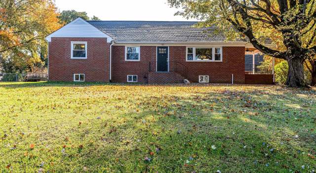 Photo of 8993 Meadowview Dr, Manassas, VA 20110