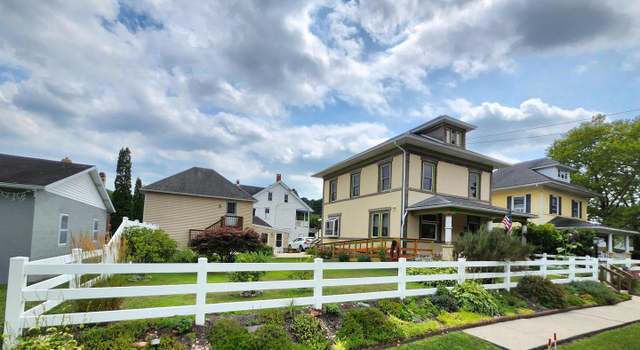 Photo of 426 E Franklin St, Slatington, PA 18080
