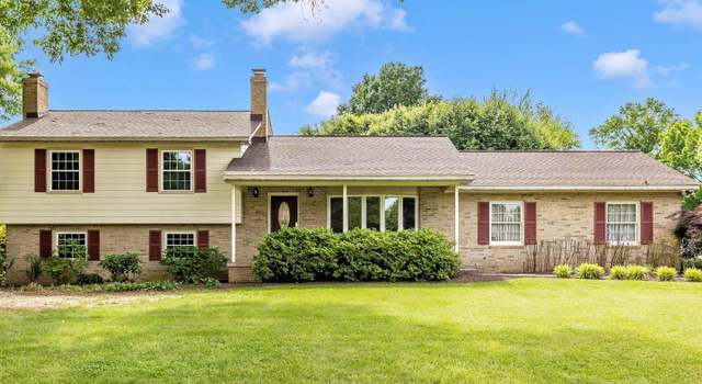 Photo of 8013 Meadowview Dr, Frederick, MD 21702