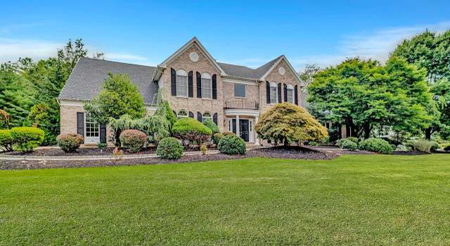 Photo of 18 Morris Dr, Princeton, NJ 08540