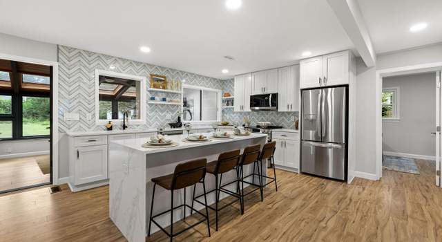 Photo of 4000 Laurel Rd, Alexandria, VA 22309