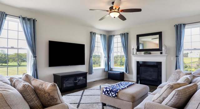 Photo of 1147 Fox Run Ter, Hanover, PA 17331