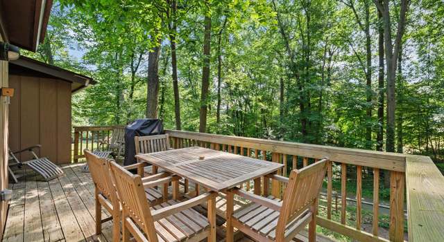 Photo of 2075 Amberjack Ct, Reston, VA 20191
