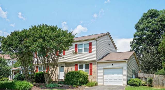 Property at 7966 Arden Ct, Dunn Loring, VA 22027, 4 beds, 3.5 baths