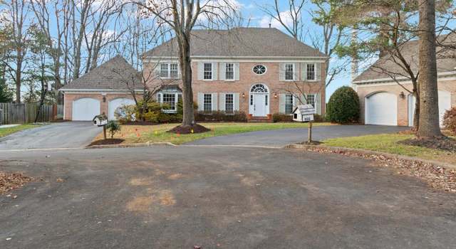 Photo of 12208 Hickory Wood Ct, Potomac, MD 20854